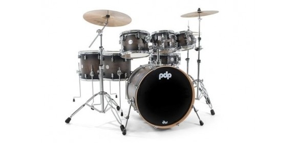 Drumset Concept Maple Red to Black Fade